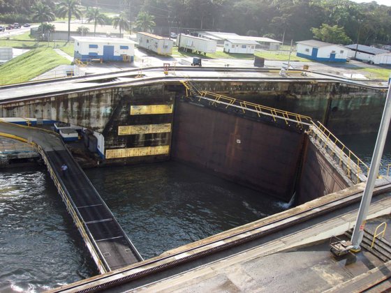 Panama Canal, November 2007 — travel photo 25