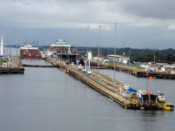 Panama Canal, November 2007 — travel photo 47
