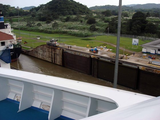 Panama Canal, November 2007 — travel photo 60