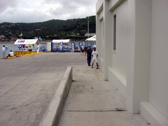 Panama Canal, November 2007 — travel photo 142